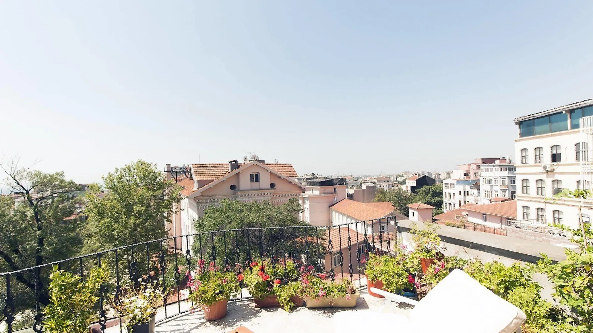 Sunflower Apartments Istanbul