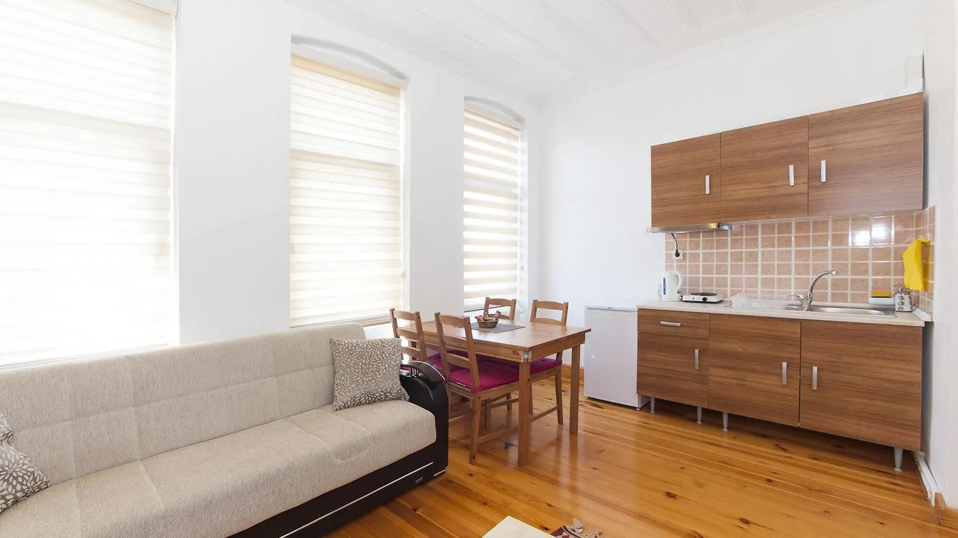 Sunflower Apartments 이스탄불